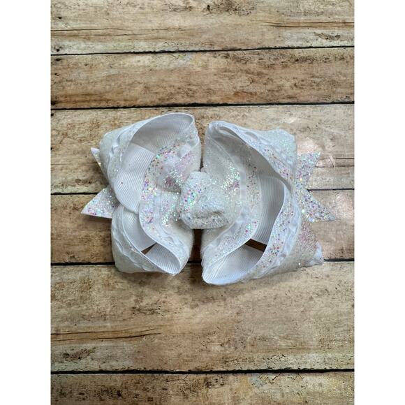 Lilly Reese Bowtique 4" White Glitter Ribbon Bow - Picture 1 of 2